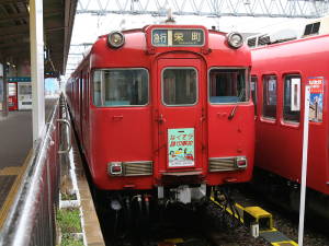 ヘッドマークを取り付けた6000系(6031F)