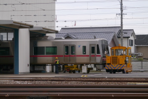 台車を外して移動中