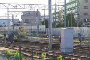 喜多山駅構内遮断機設置
